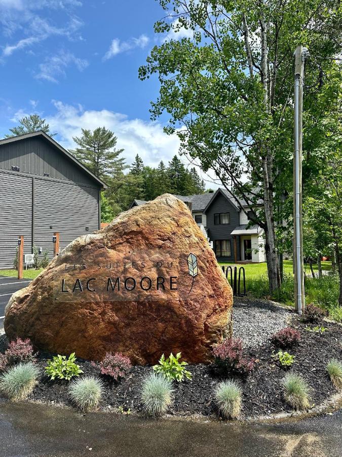 Suites Du Lac Moore Mont-Tremblant Buitenkant foto