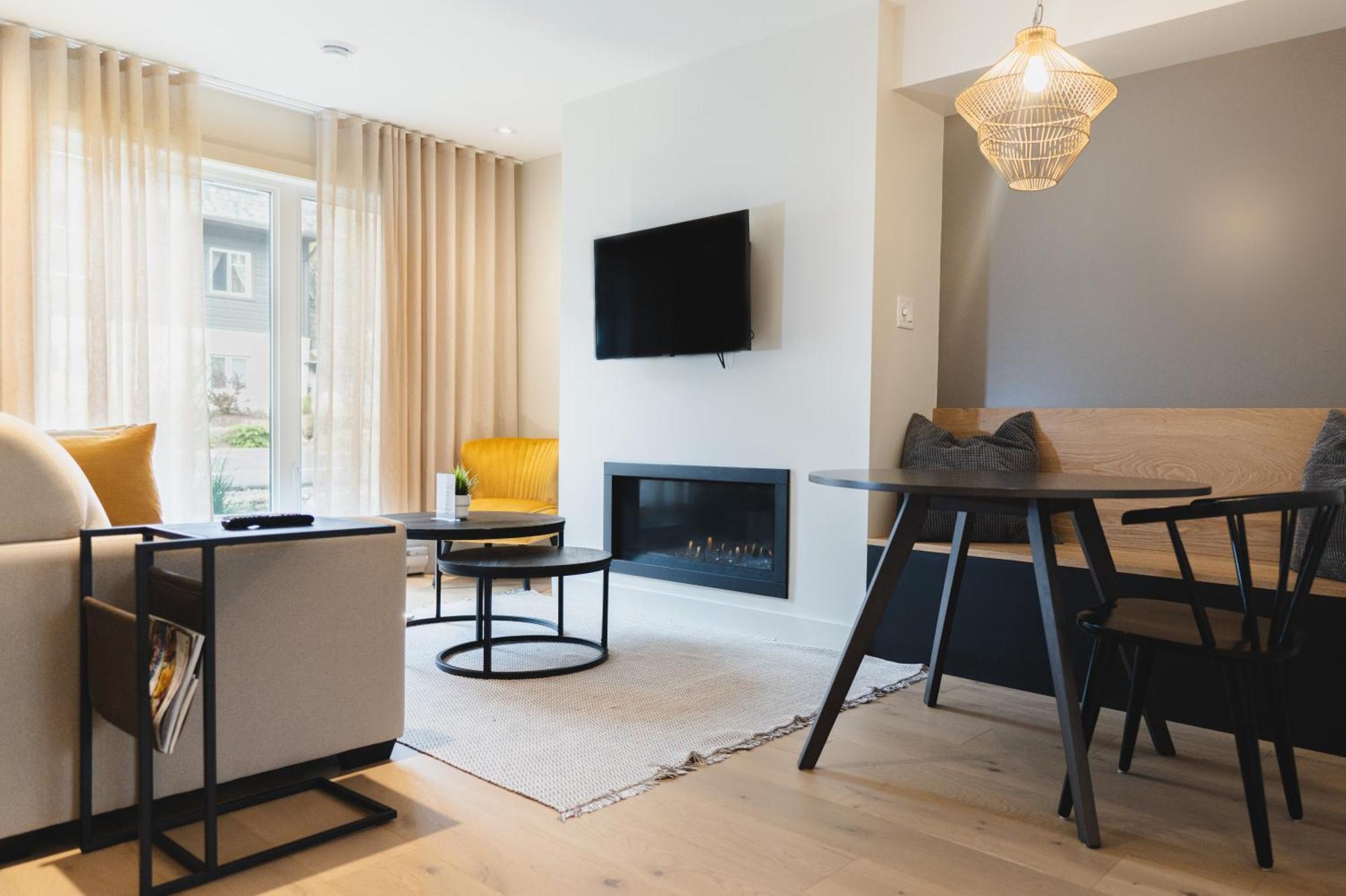 Suites Du Lac Moore Mont-Tremblant Buitenkant foto